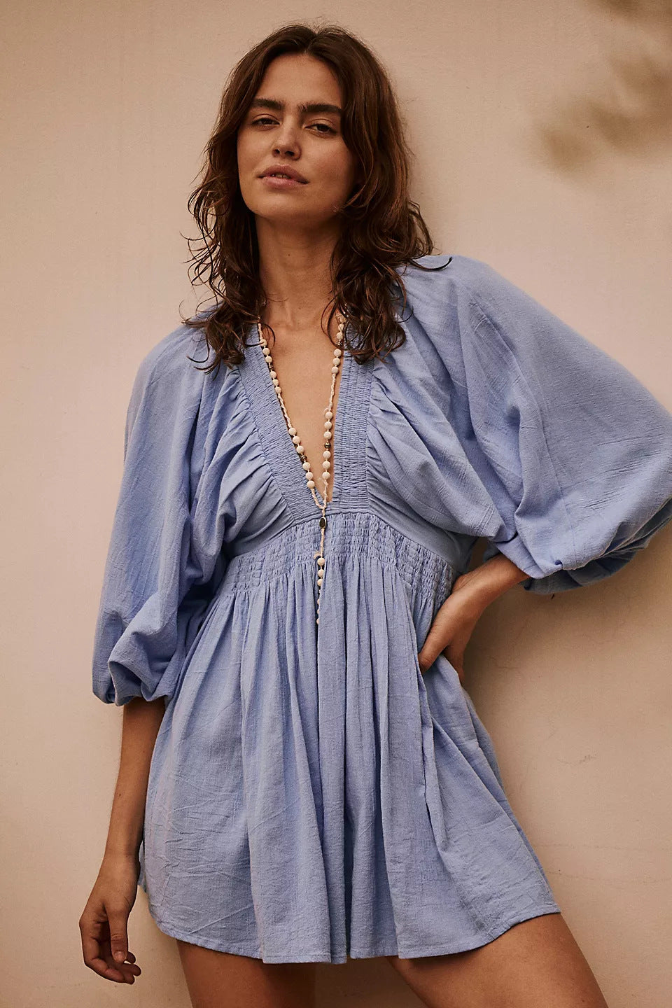 Damen Sommerliches Minikleid mit Puffärmeln und V-Ausschnitt Sovae