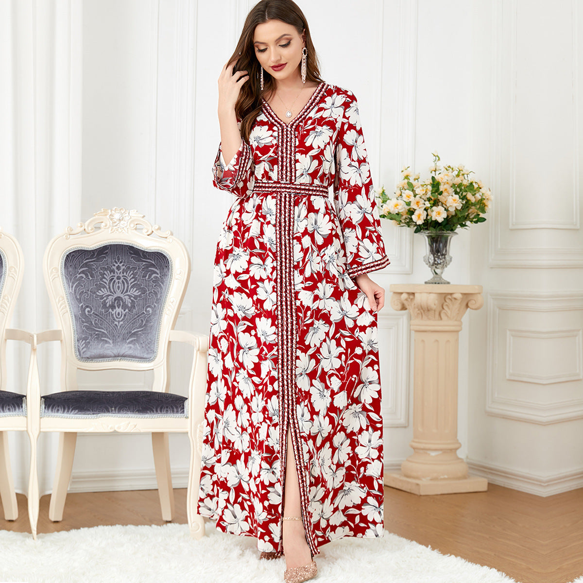 Damen Trachtenkleid mit floralem Design und seitlichem Schlitz Sovae