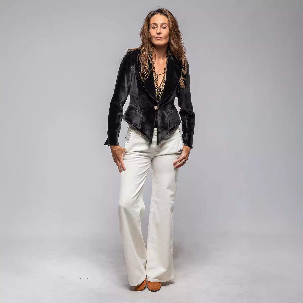 Damen eleganter taillierter Samtblazer Sovae