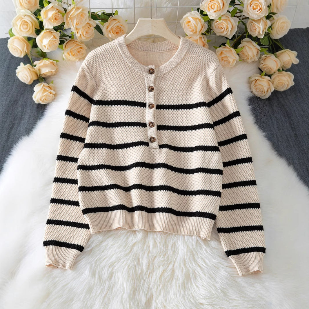 Damen hochwertiger gestreifter Strickpullover mit Knopfdetail und lässigem Schnitt Sovae
