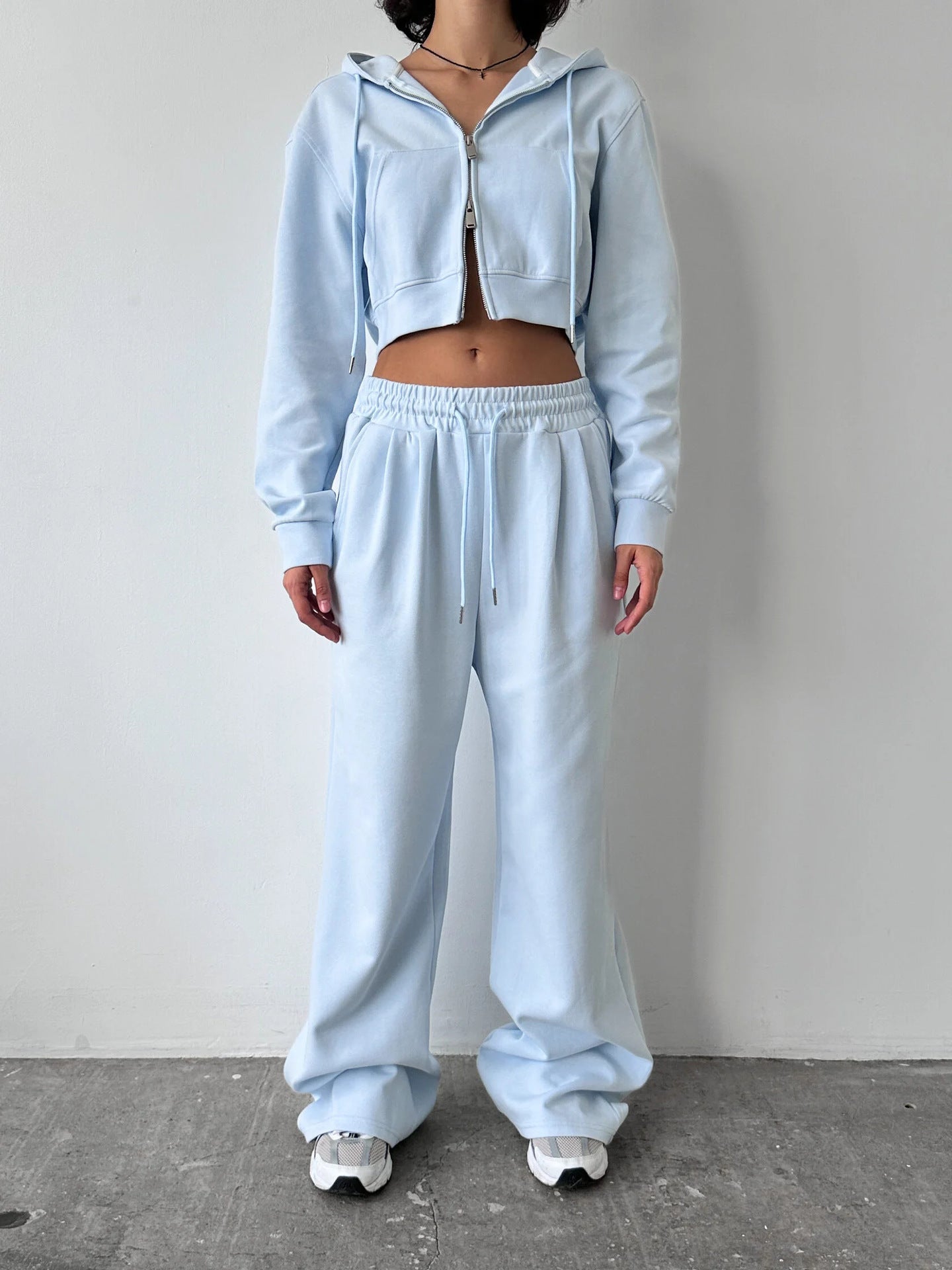 Damen modischer Cropped Hoodie und weit geschnittene Jogginghose Set Sovae