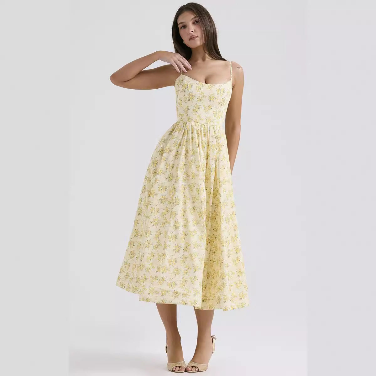 Damen blumiges Midi-Kleid mit Spaghettiträgern und voluminösem Rock Sovae