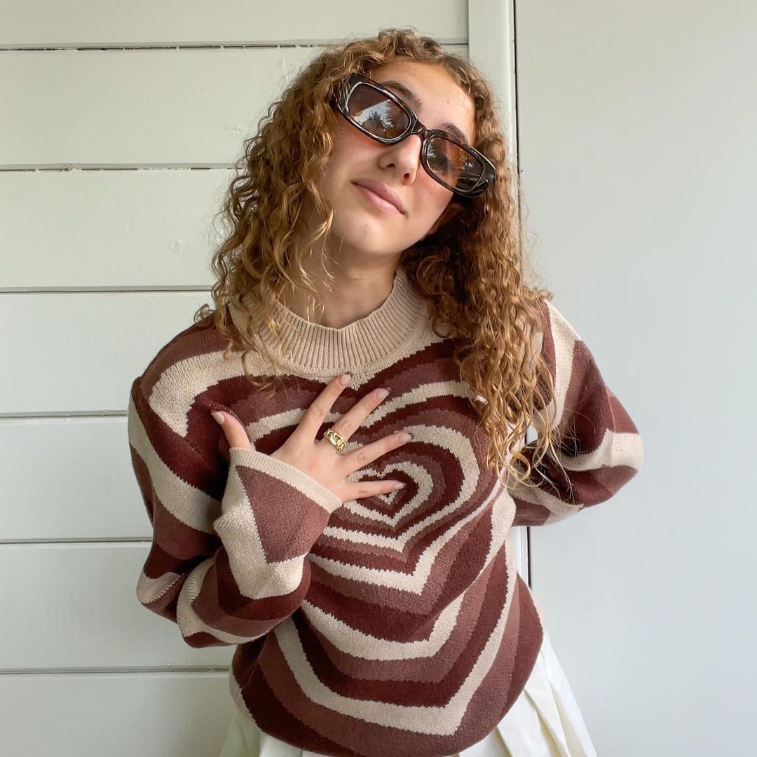 Damen Strickpullover mit herzförmigem Muster und hohem Kragen Sovae