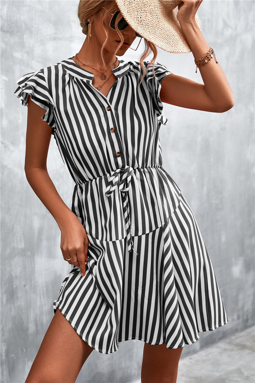 Damen Kurzarm-Kleid im angesagten Streifenlook mit Taillenzug und eleganten Rüschendetails Sovae
