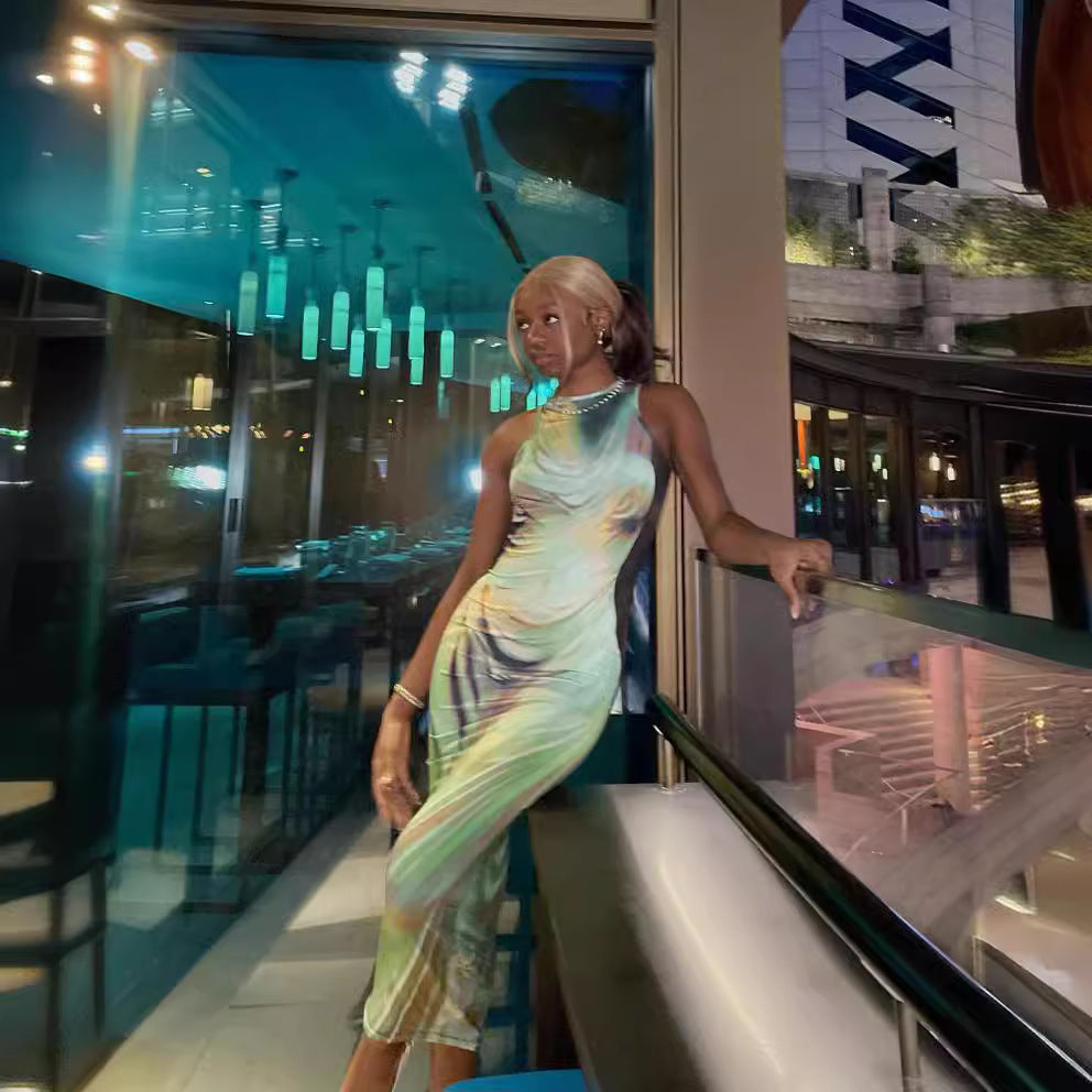 Damen Elegantes Maxikleid mit asymmetrischem Schnitt und einzigartigem Farbverlauf Sovae