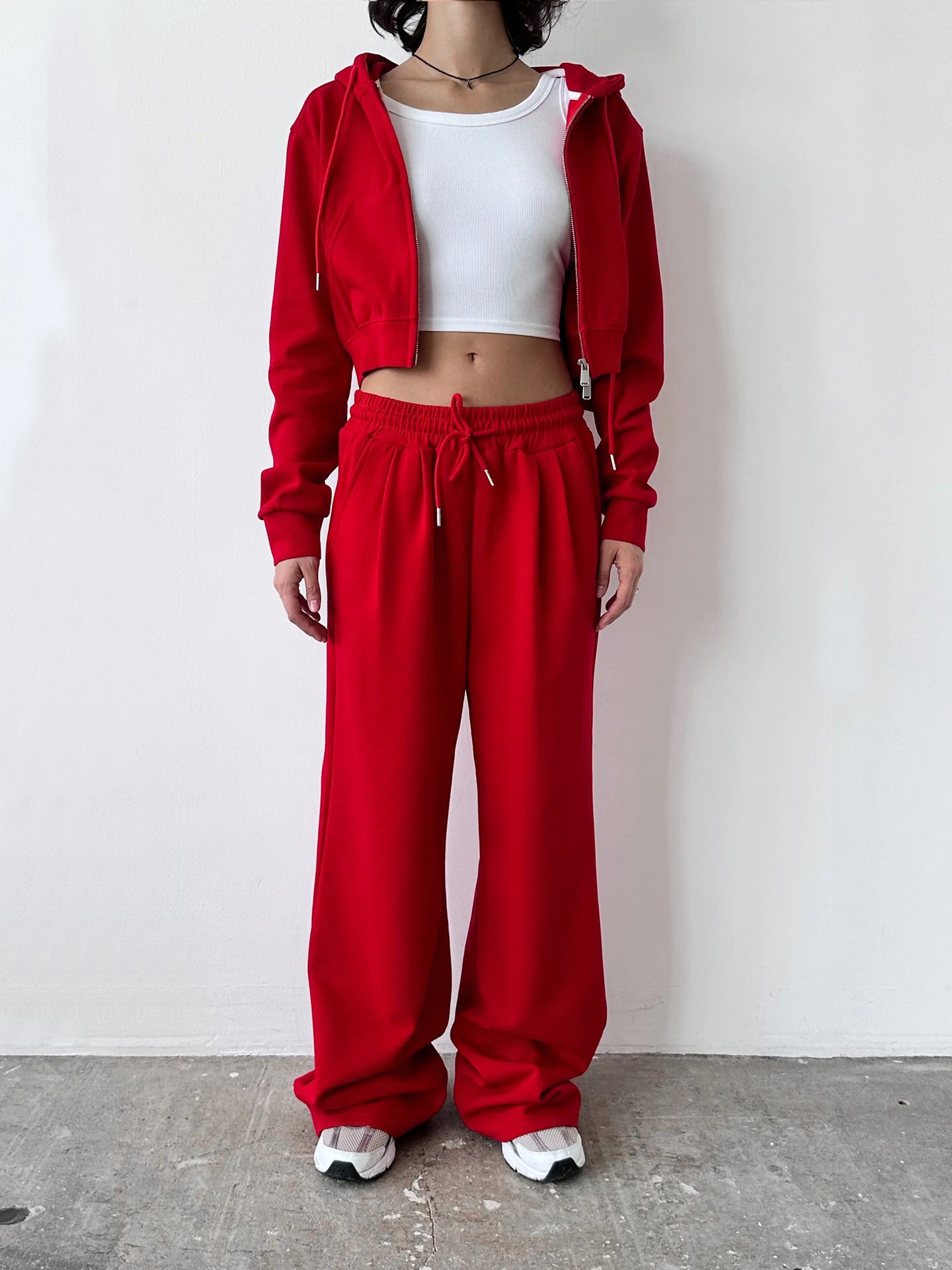 Damen modischer Cropped Hoodie und weit geschnittene Jogginghose Set Sovae
