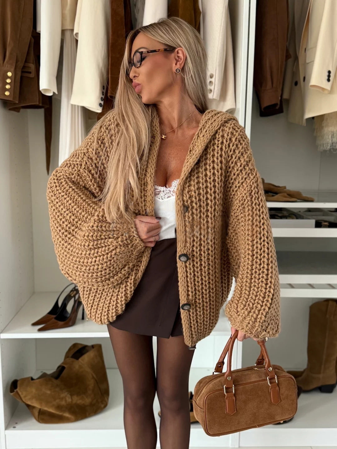 Damen Großer Strickcardigan mit Kapuze und Knopfverschluss Sovae