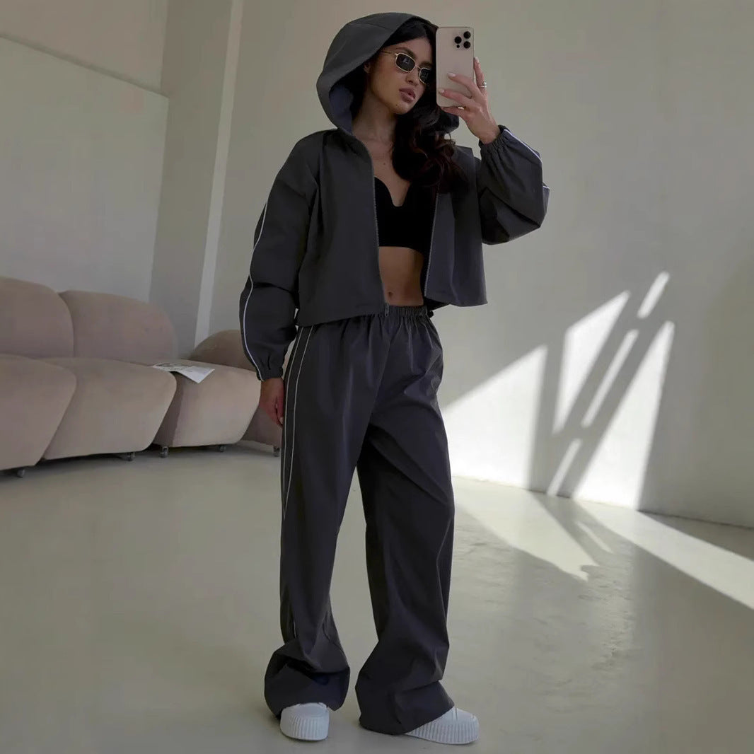 Damen sportliche Lifestyle-Jacke und Hose Kombination Sovae
