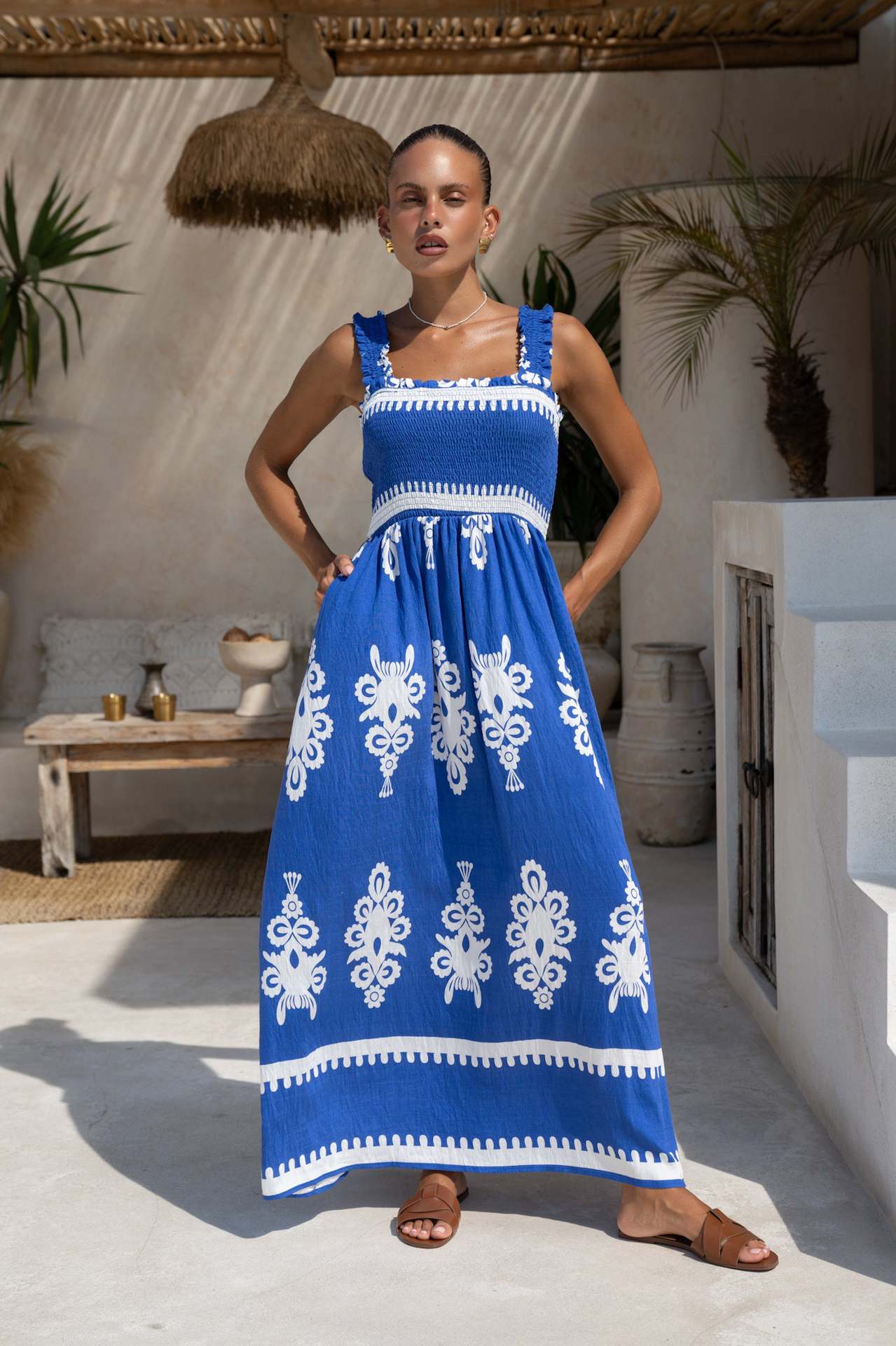 Damen Boho-Maxikleid mit aufwendigem Musterdruck und verstellbaren Trägern Sovae