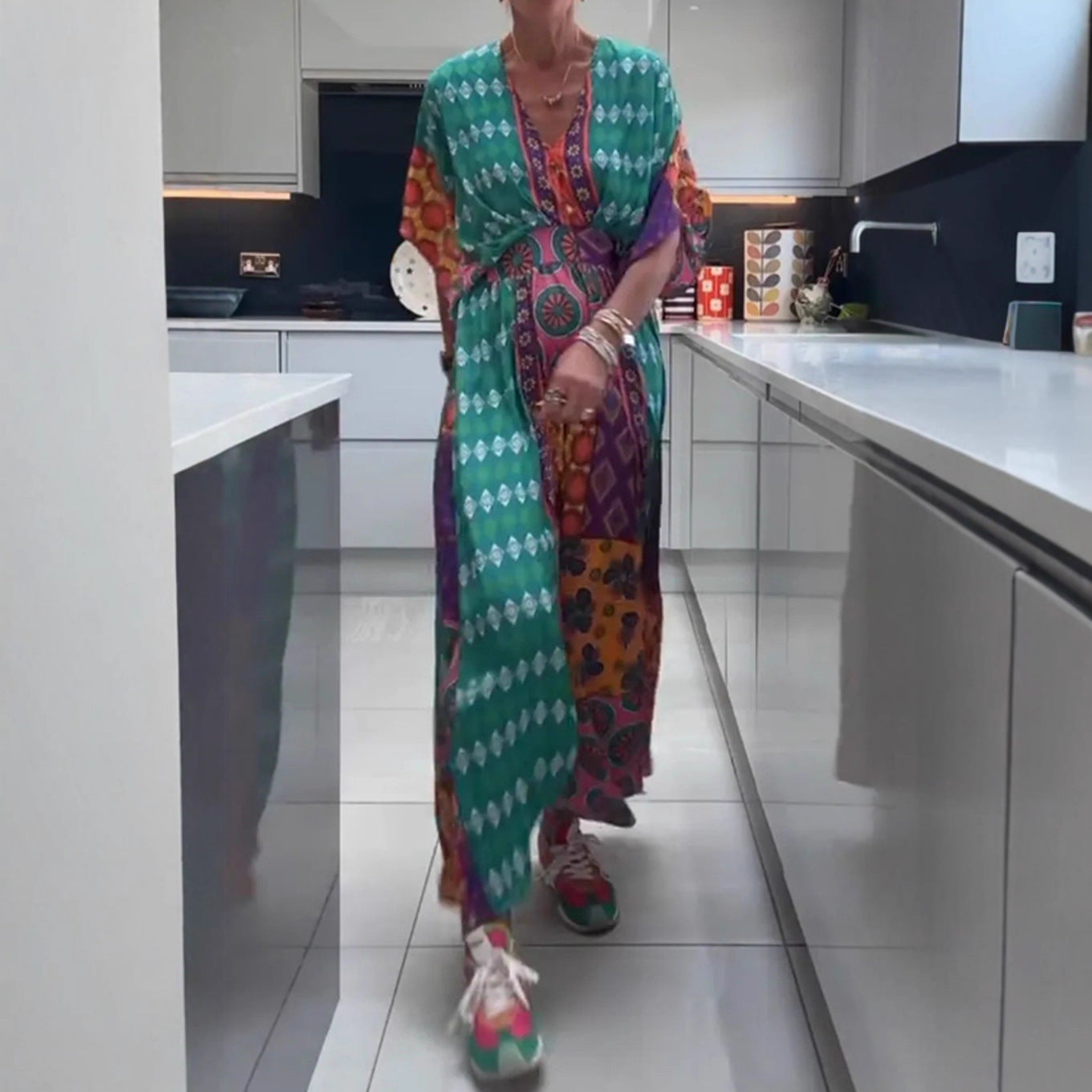 Damen Viskose Maxikleid mit buntem Patchwork-Design und weiten Ärmeln Sovae