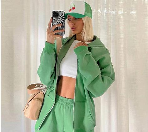 Damen bequemer Oversized Sweatjacke mit hohem Kragen und passenden Jogginghosen Sovae