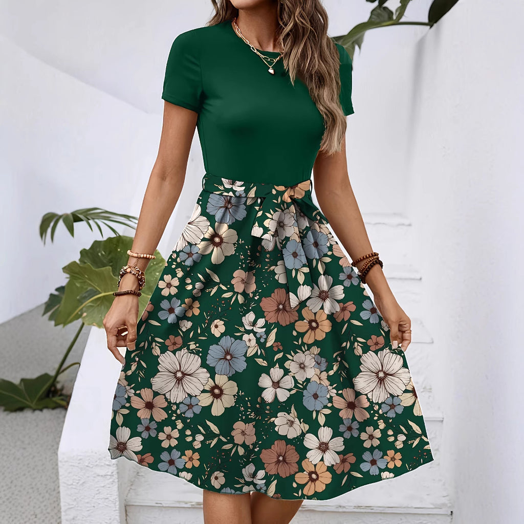 Damen Midikleid mit floralem Design und tailliertem Schnitt Sovae