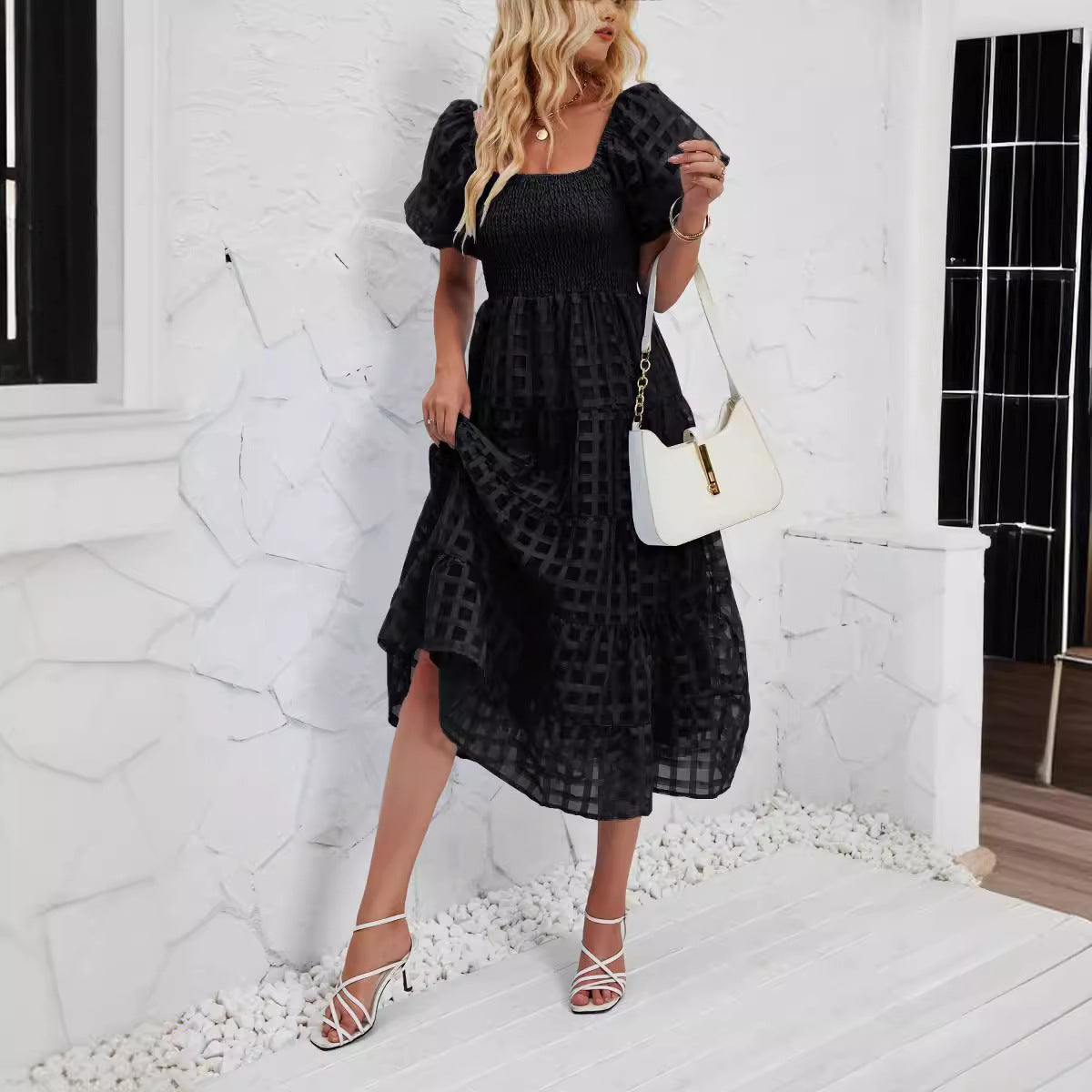 Damen luftiges Maxikleid mit gerafften Puffärmeln und Karomuster Sovae