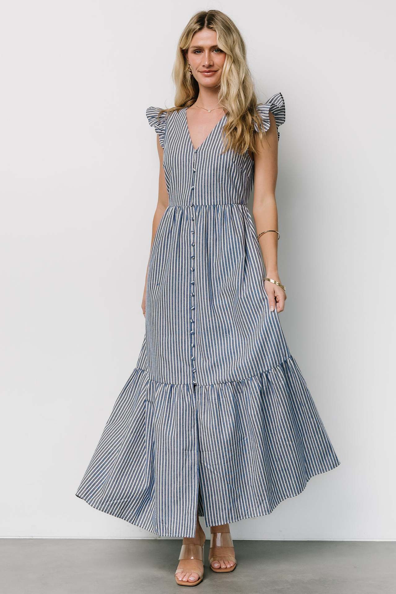 Damen Maxikleid mit voluminösen Ärmeln und durchgehender Knopfleiste Sovae