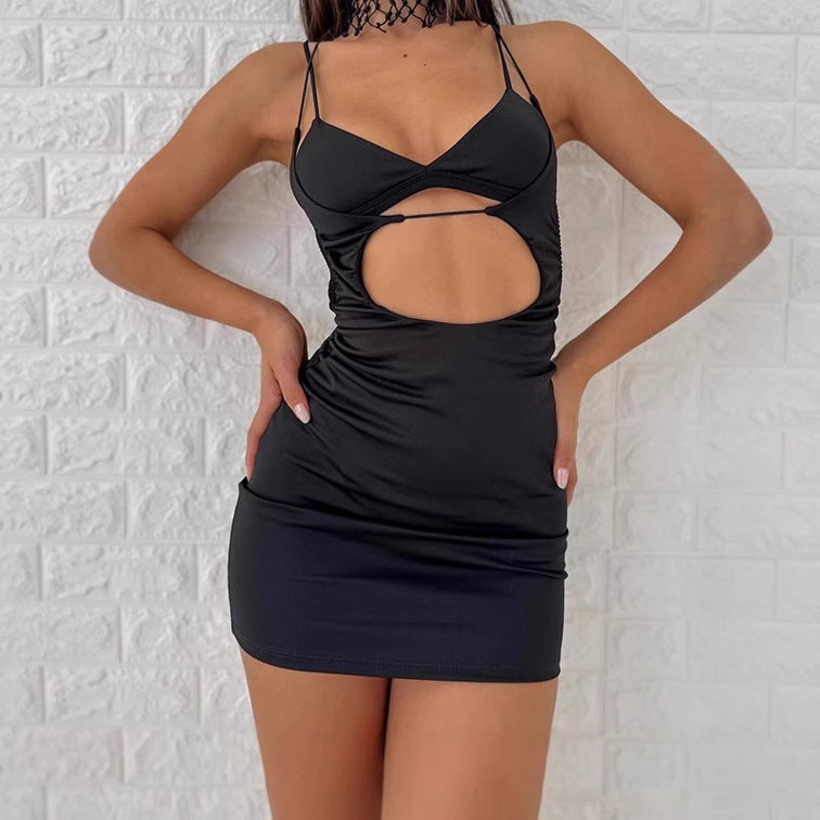 Damen Mini-Cocktailkleid mit verführerischem Cut-Out und trägerlosem Design Sovae