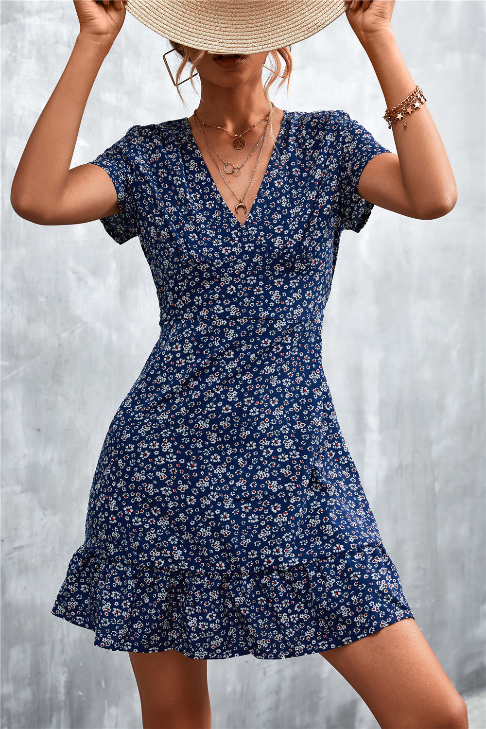 Damen Sommerliches Minikleid mit floralem Design und verspieltem Saum Sovae
