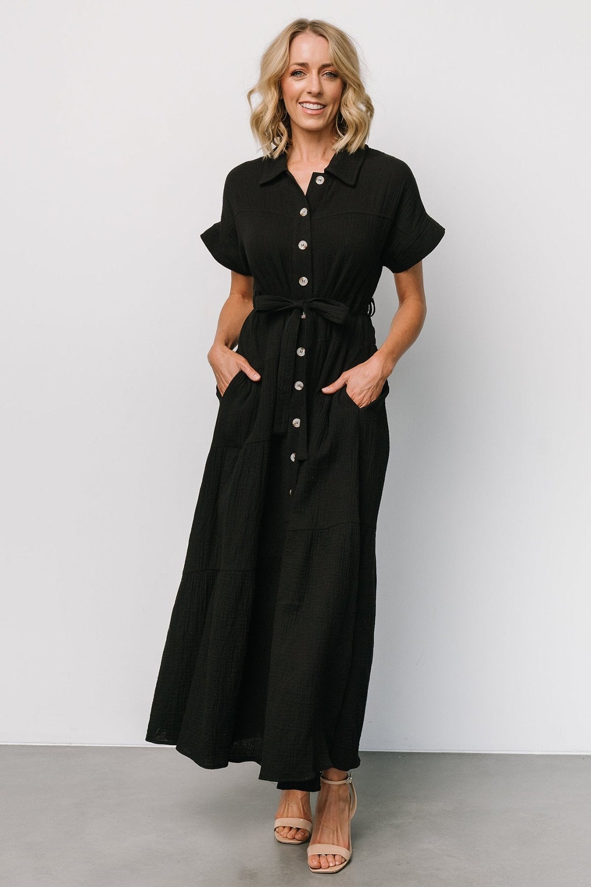 Damen Maxikleid mit taillierbarem Gürtel und Volant Sovae