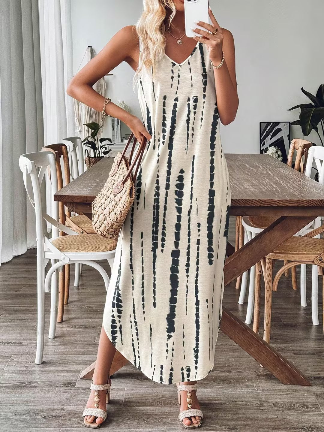 Damen Lässiges Maxikleid mit V-Ausschnitt und modernem Muster Sovae