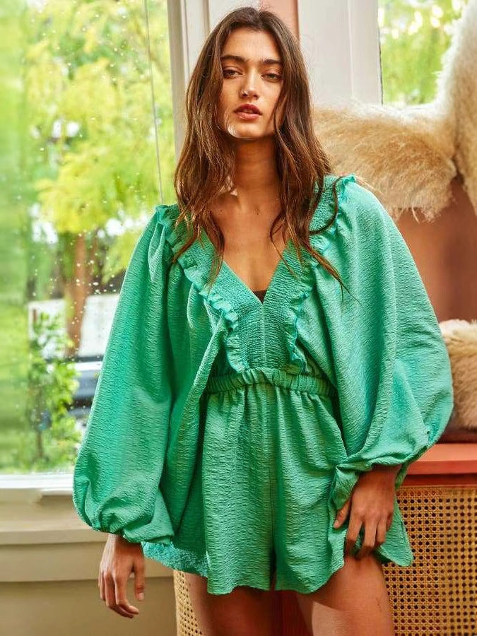 Damen luftiges Jumpsuit mit voluminösen Ärmeln und Rüschendetails Sovae