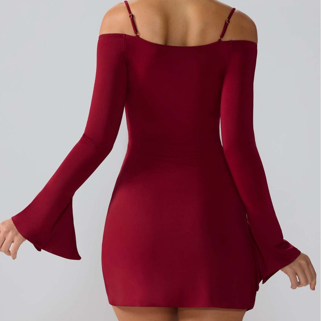 Damen Minikleid mit raffiniertem Cut-Out und dekorativen Schnürdetails Sovae