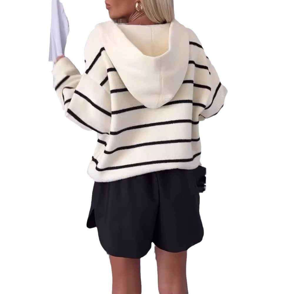 Damen lässige Kapuzenjacke mit gestreiftem Design und praktischen Knopfdetails Sovae