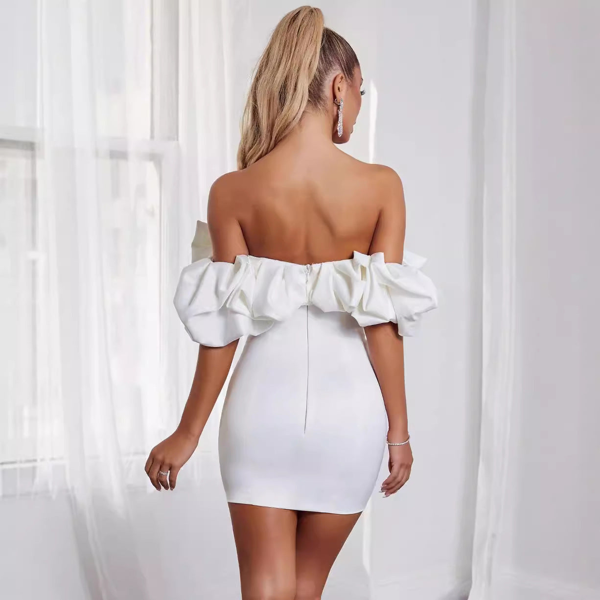 Damen Elegantes Körperbetontes Minikleid mit Rüschendetails Sovae
