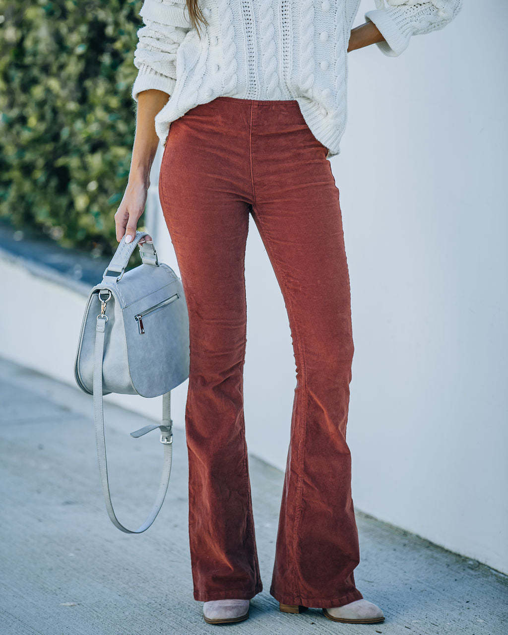 Damen Flared Cordhose mit hohem Bund und weichem Material Sovae