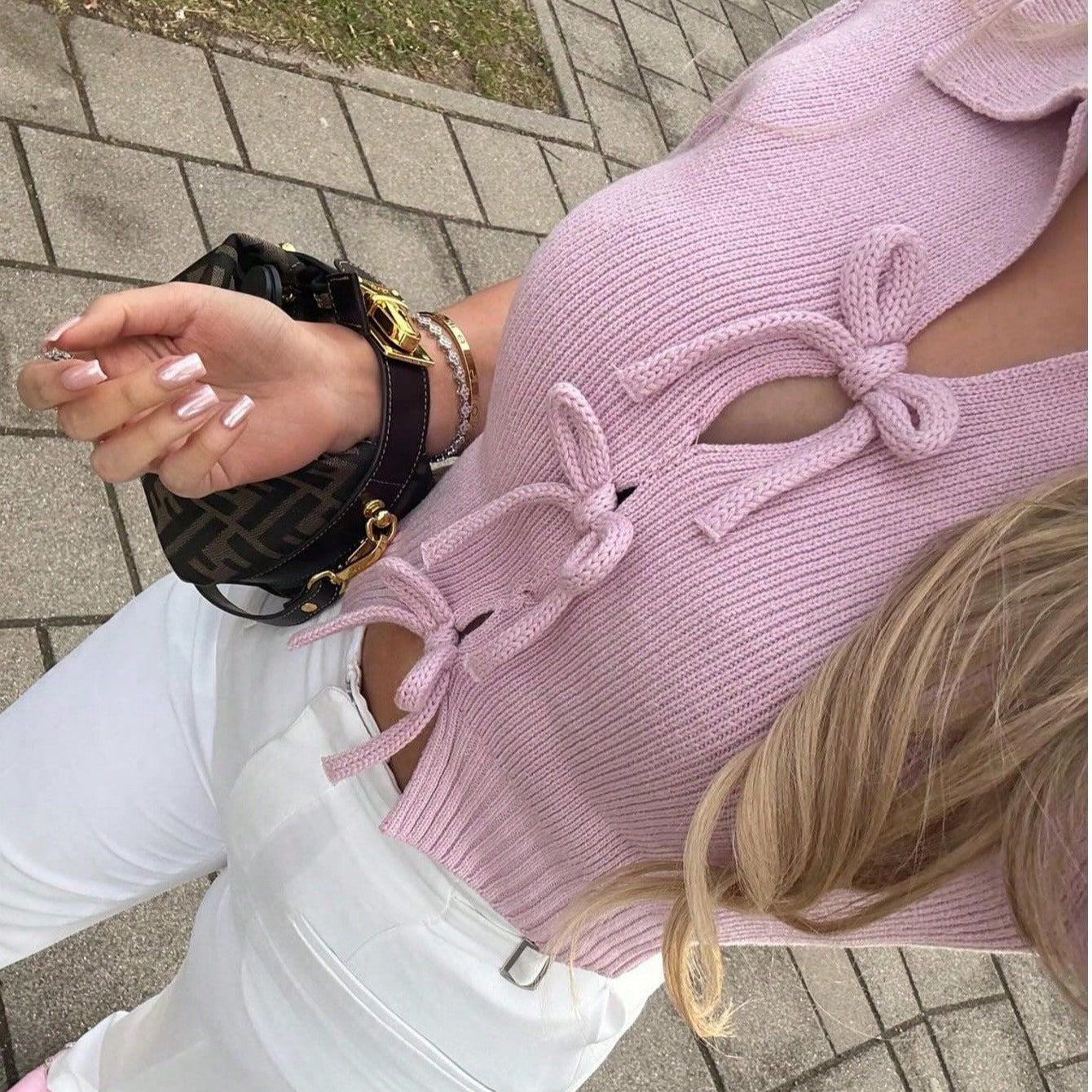 Damen modische Strickjacke mit kurzen Ärmeln und Schleifenverschluss Sovae