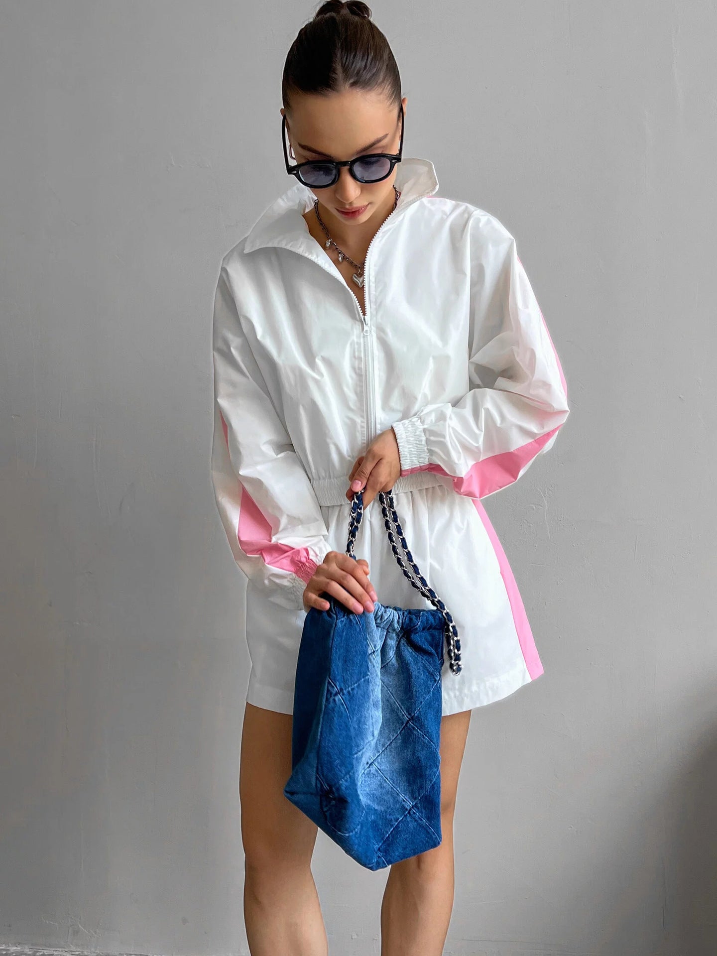 Damen Sportliches Windbreaker-Set mit elastischen Shorts Sovae