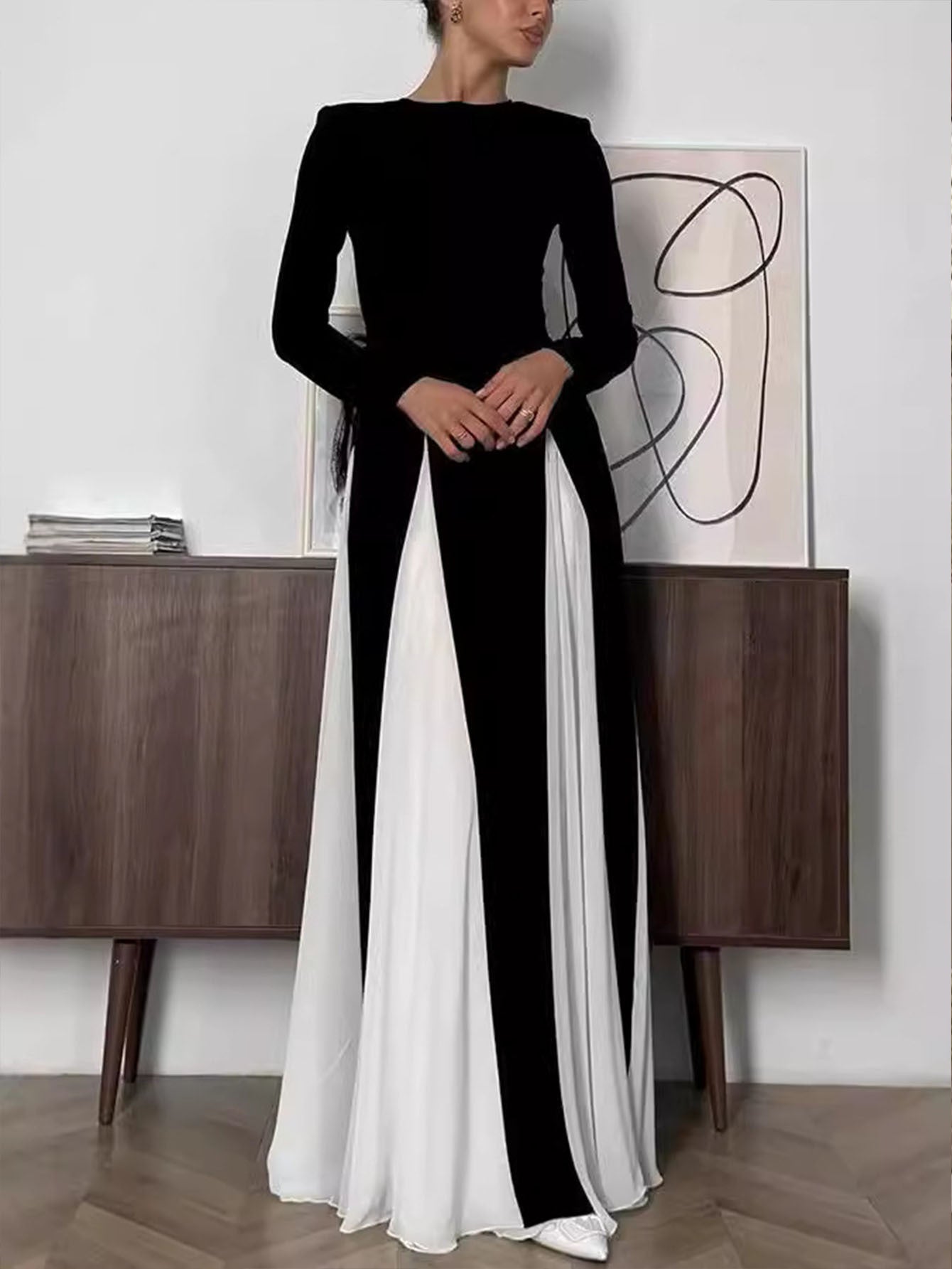 Damen Elegantes und modernes Maxi-Kleid mit asymmetrischem Schnitt Sovae