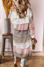 Damen Strickjacke mit modischem Farbblockdesign und luftigen Häkelstrickdetails Sovae