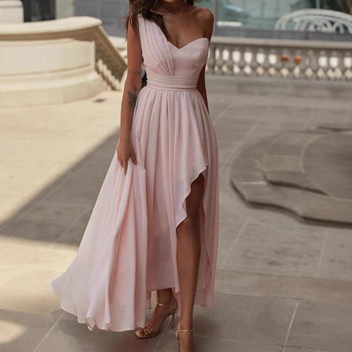 Damen Elegantes Maxi-Kleid mit asymmetrischem Saum und Rüschendetails Sovae