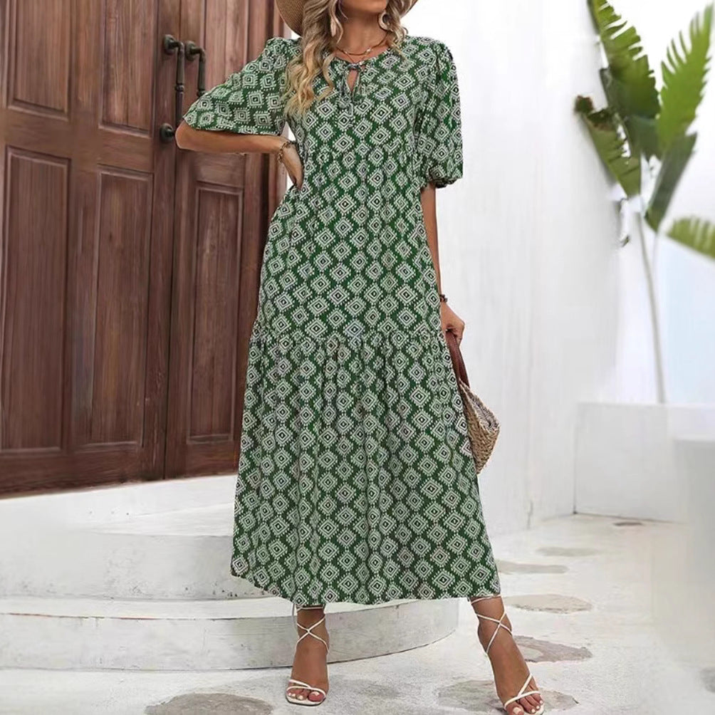Damen Maxikleid mit modernem grafischen Design und voluminösen Ärmeln Sovae