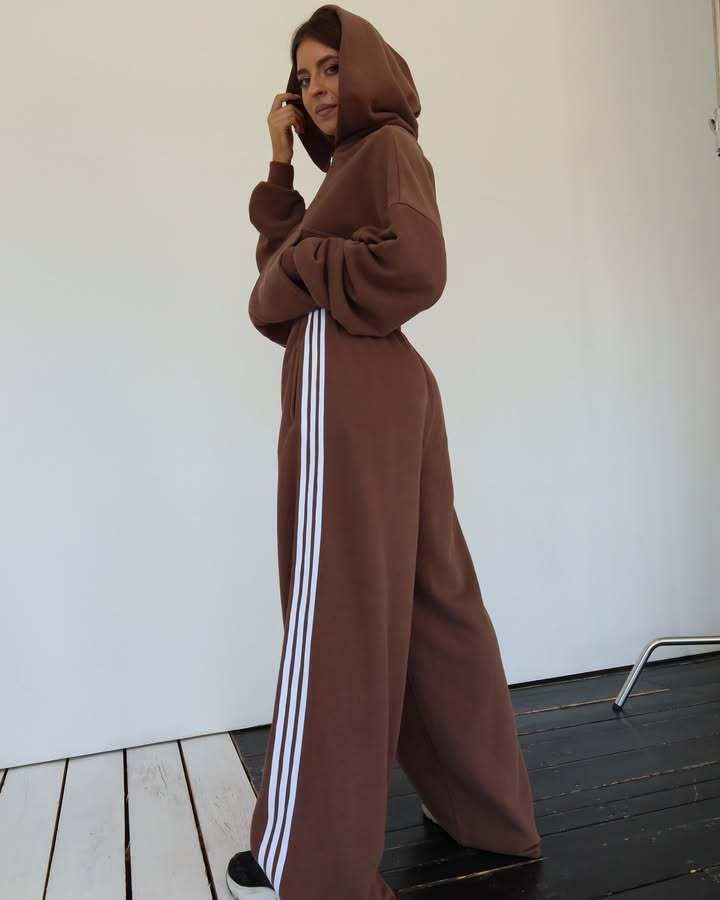 Damen Sportliches Loungewear-Set mit cropped Jacke und bequemen Jogginghosen Sovae