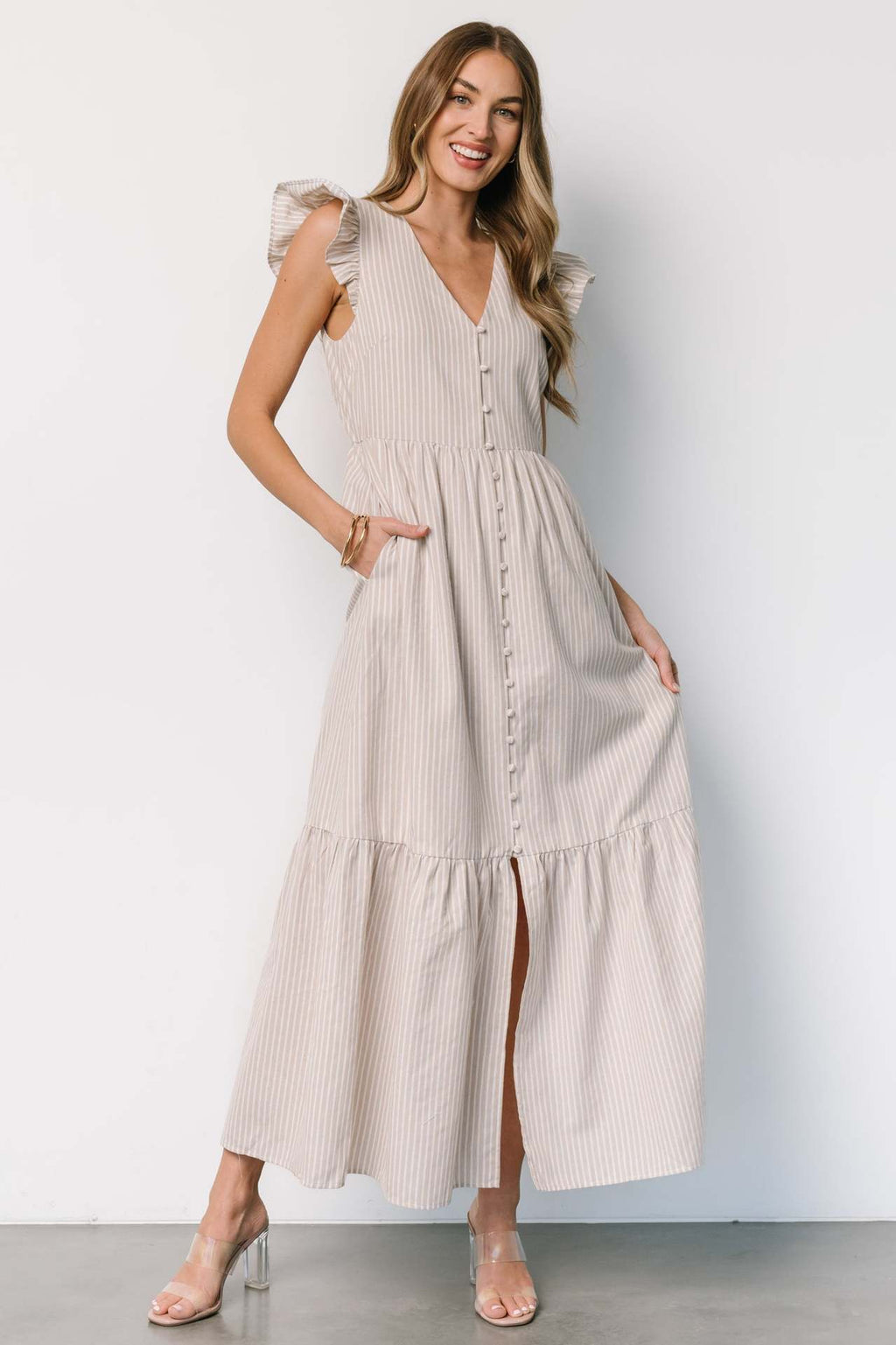 Damen Maxikleid mit voluminösen Ärmeln und durchgehender Knopfleiste Sovae