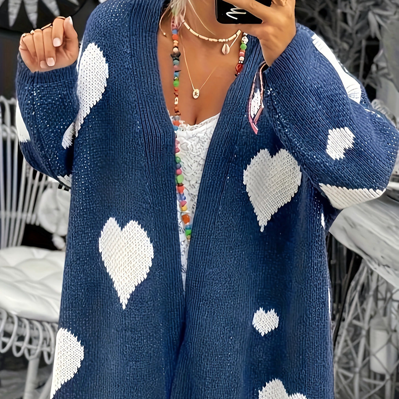 Damen Strickjacke mit Herzdesign und lässigem Schnitt Sovae