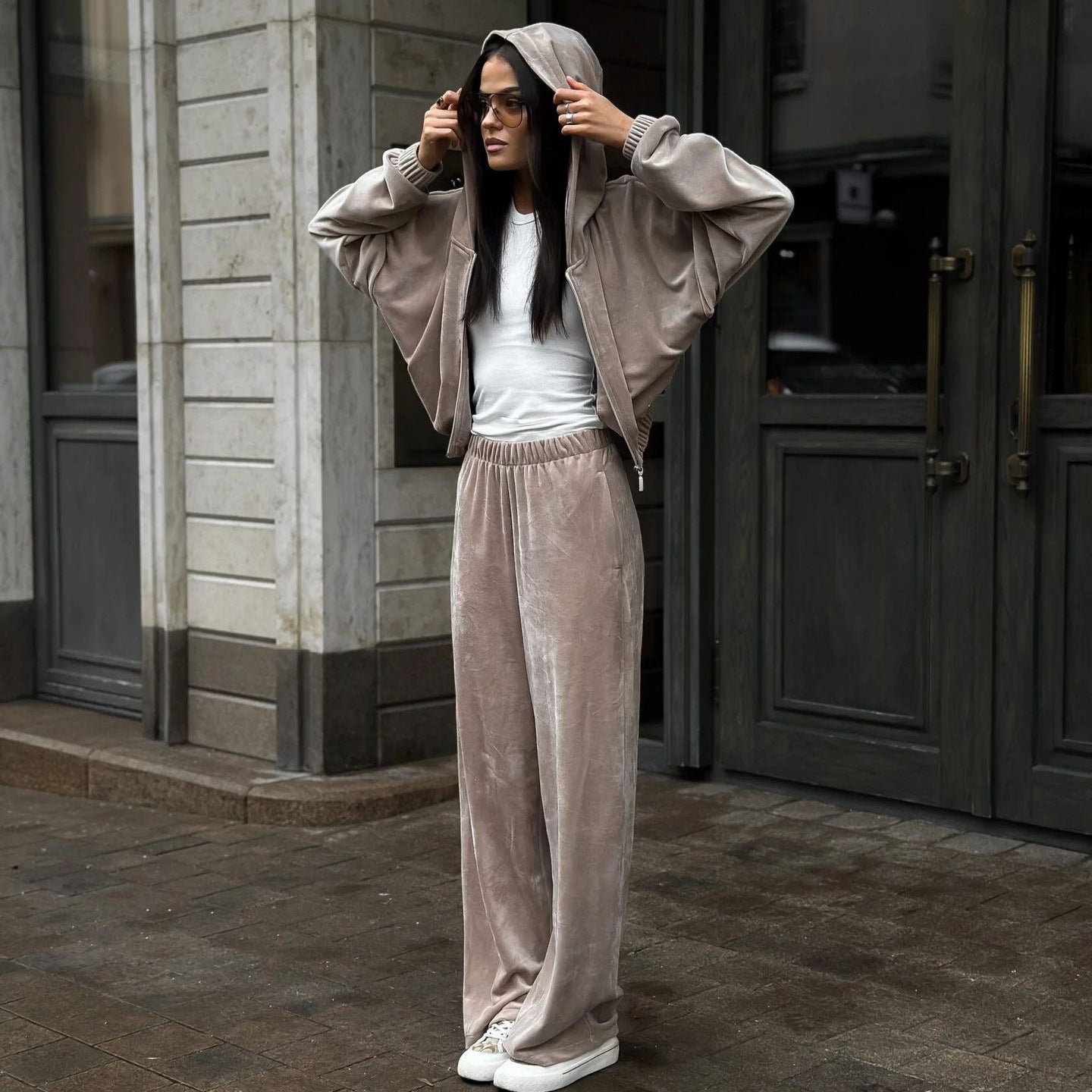 Damen Sportliches Velvet Loungewear-Set Sovae