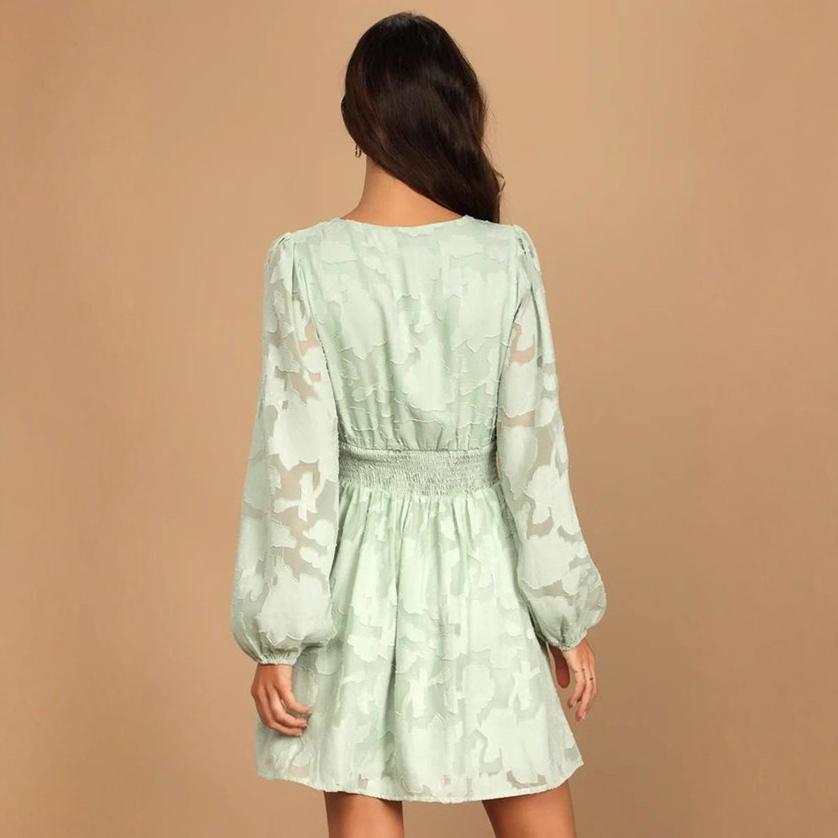 Damen Kurzes Kleid mit tiefem V-Ausschnitt und gerafftem Oberteil Sovae