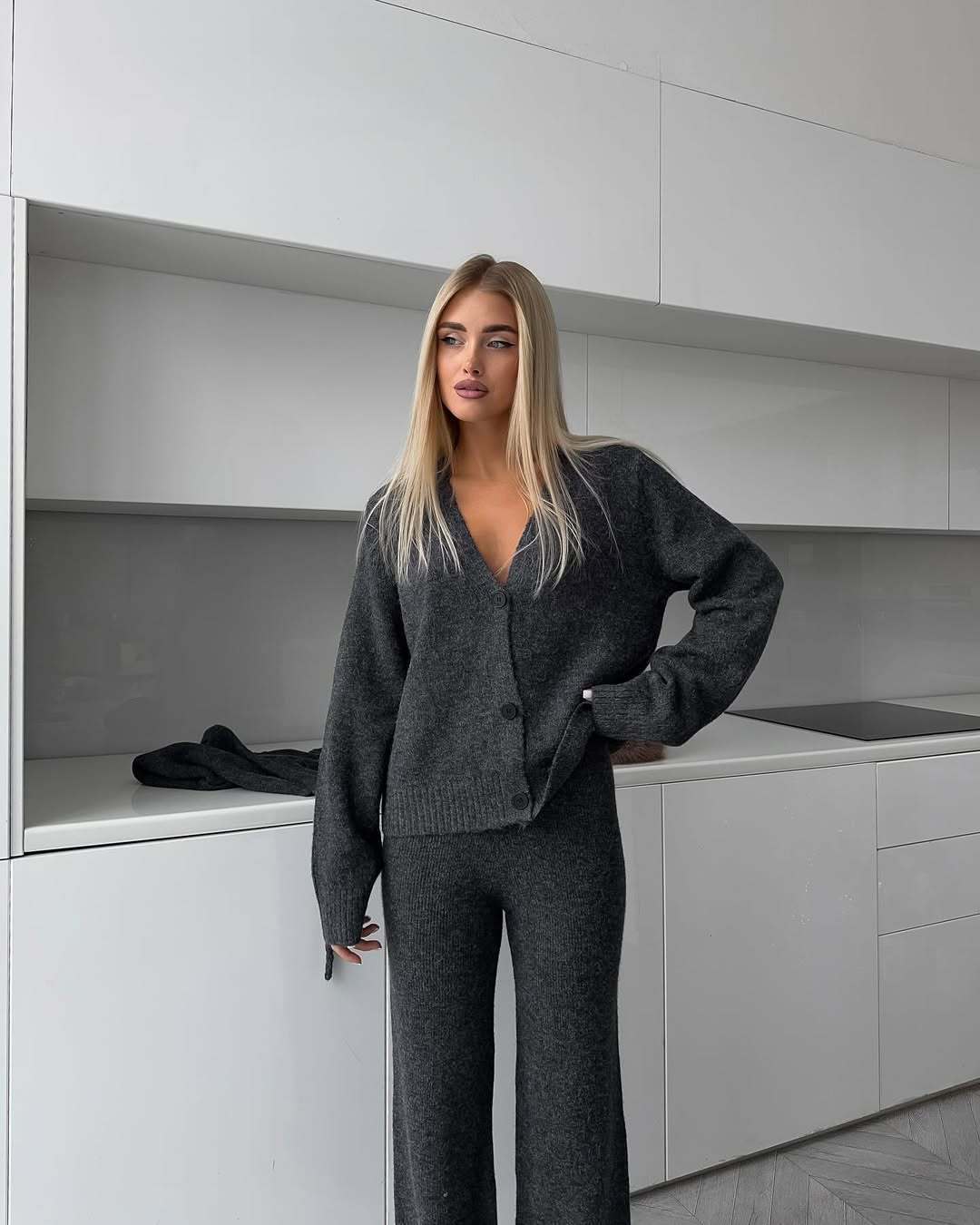 Damen eleganter Strick-Loungewear-Anzug mit weitem Bein Sovae