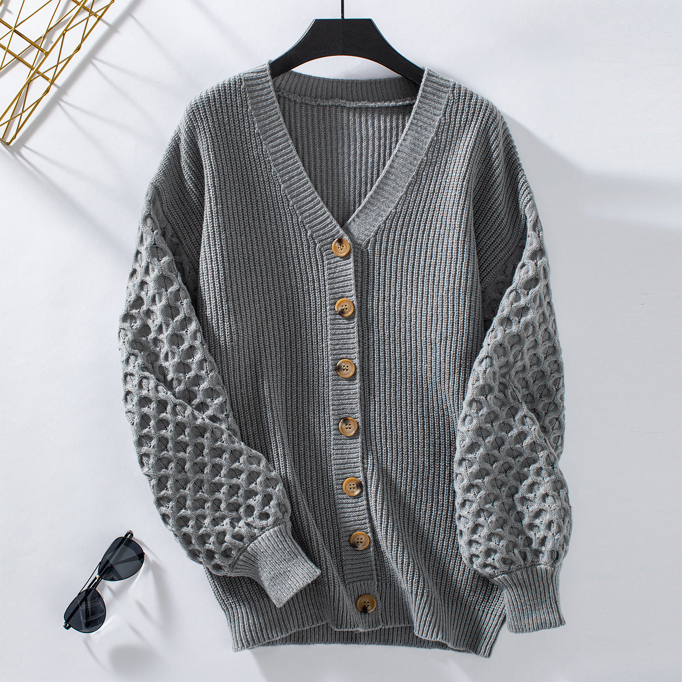 Damen Strickjacke mit strukturiertem Ärmel und Knopfdetails Sovae