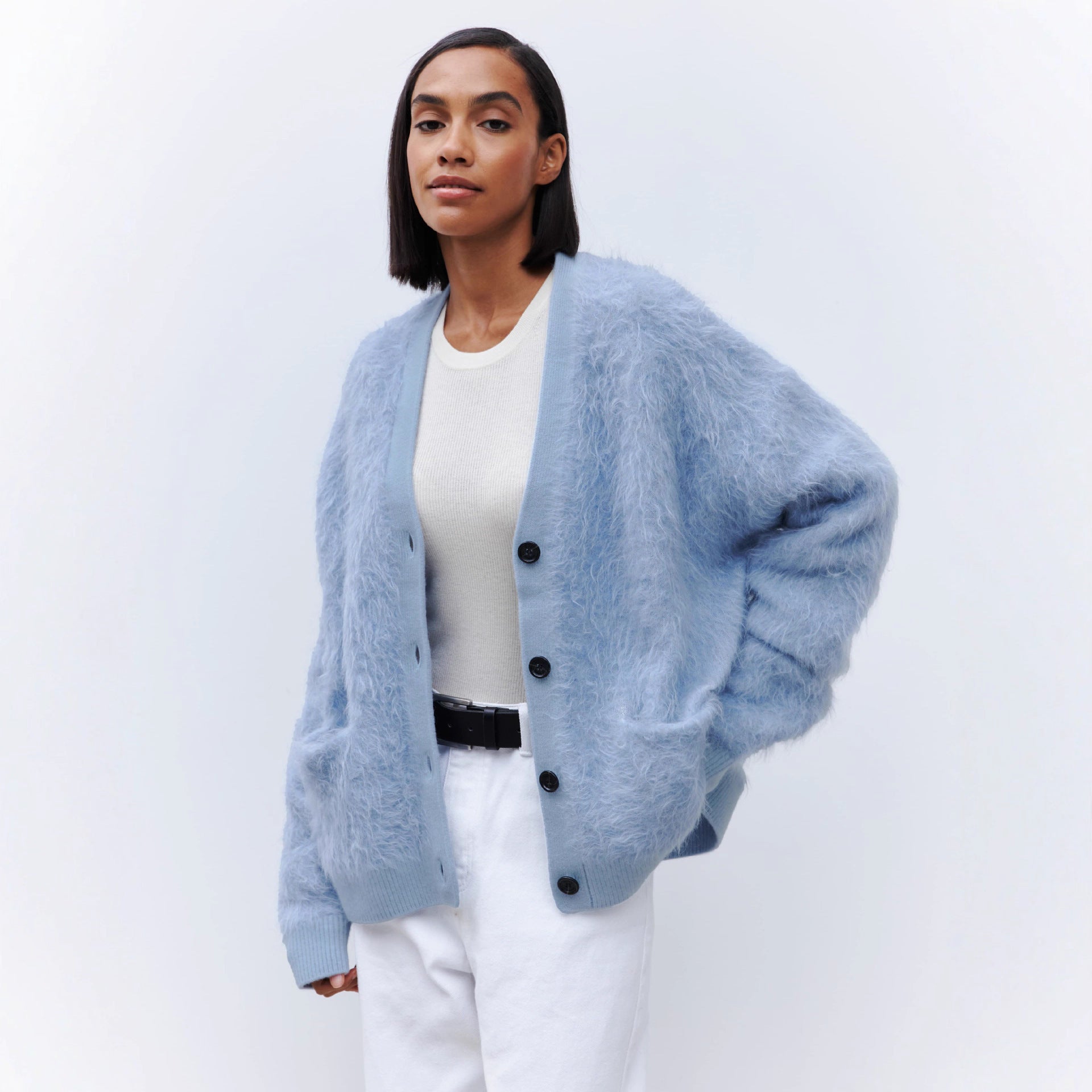 Damen Weicher Cardigan aus Mohair mit Knöpfen Sovae