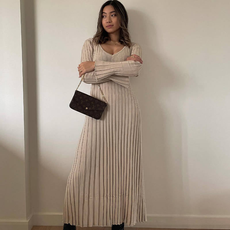 Damen Plissiertes Maxikleid mit V-Ausschnitt und langen Ärmeln Sovae
