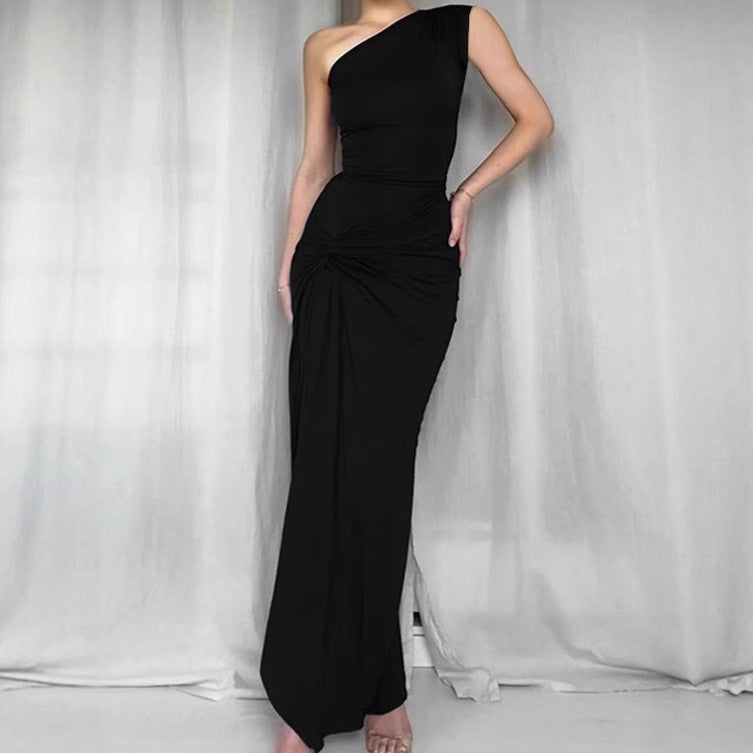 Damen Elegantes asymmetrisches Maxikleid mit raffinierter Drapierung Sovae