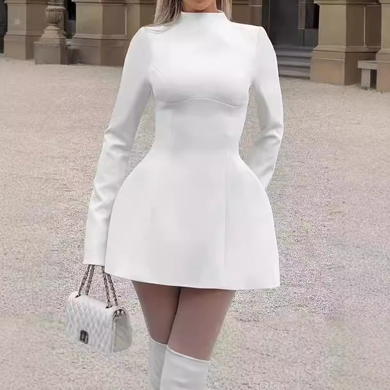 Damen Elegantes Mini-Kleid mit hochgeschlossenem Hals und ausgestelltem Saum Sovae
