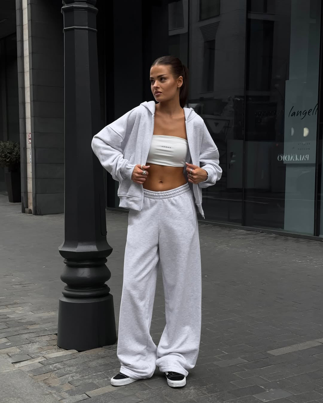 Damen Oversized Kapuzenjacke und bequeme Sweathose Sovae