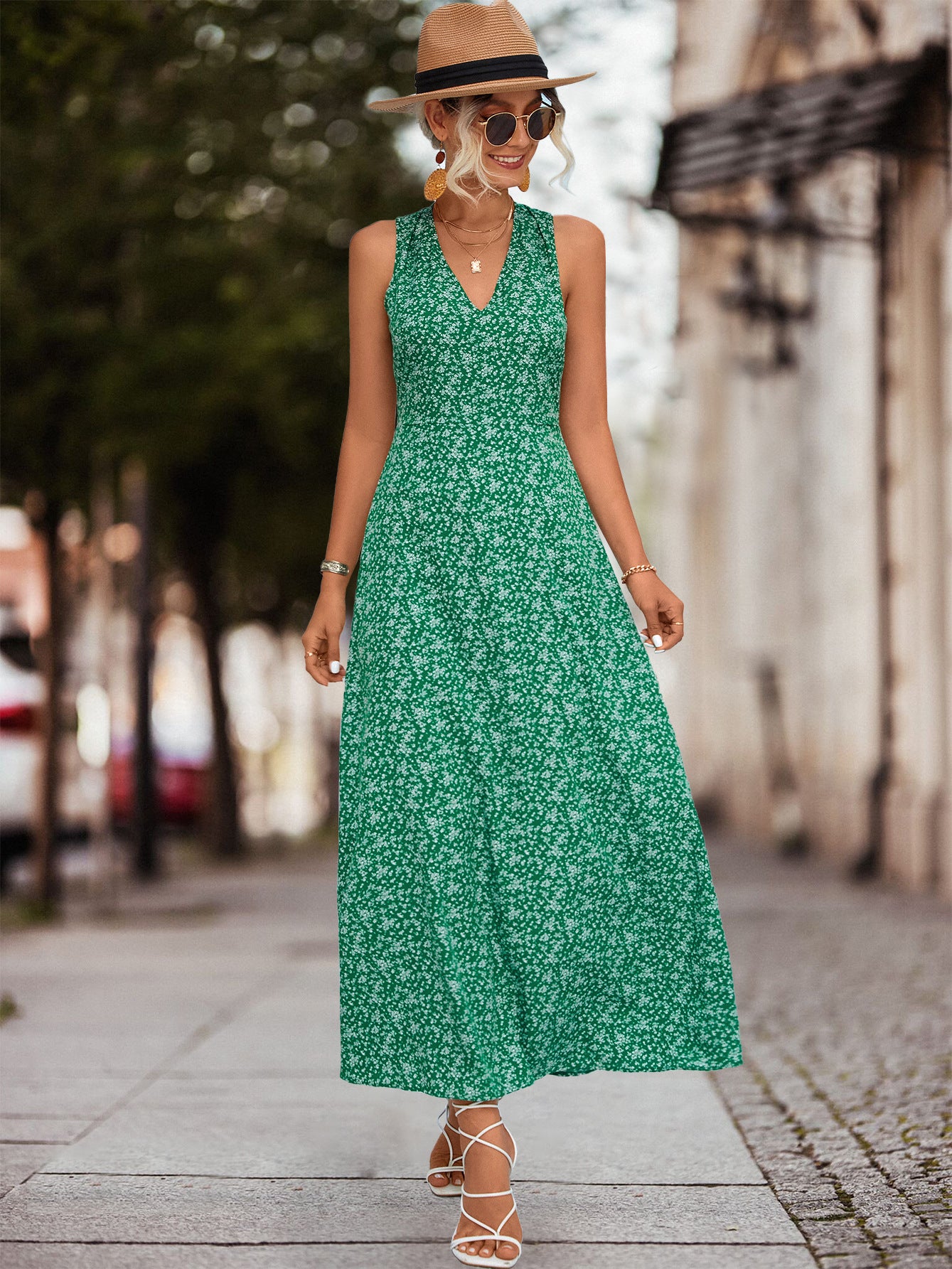 Damen Maxikleid mit floralem V-Ausschnitt und schwingendem Rock Sovae