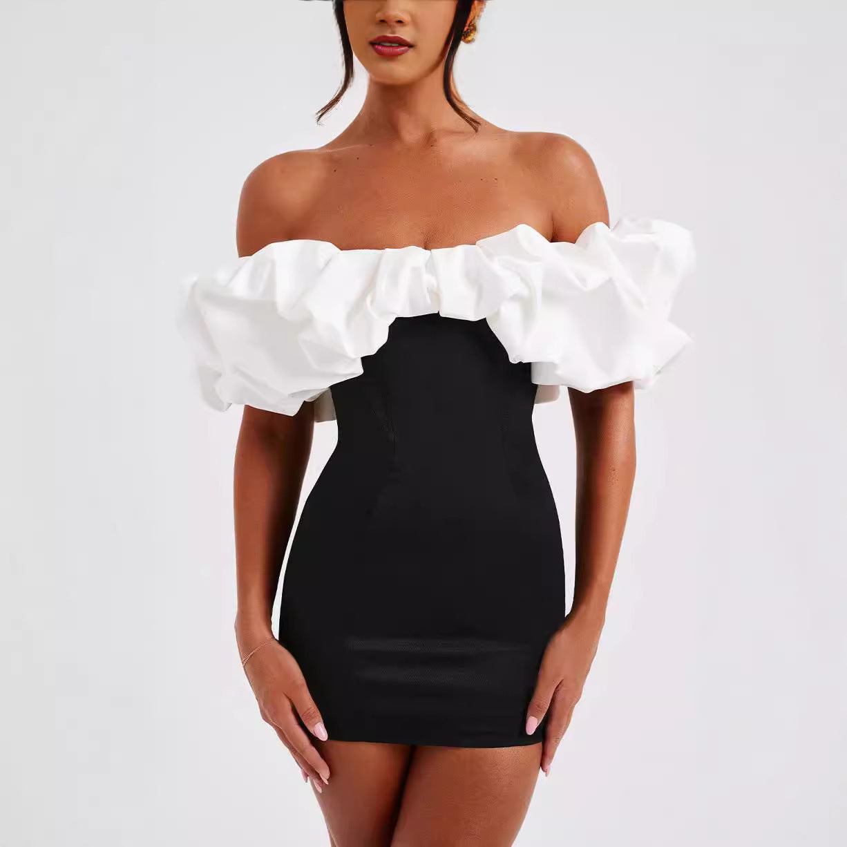Damen Elegantes Körperbetontes Minikleid mit Rüschendetails Sovae