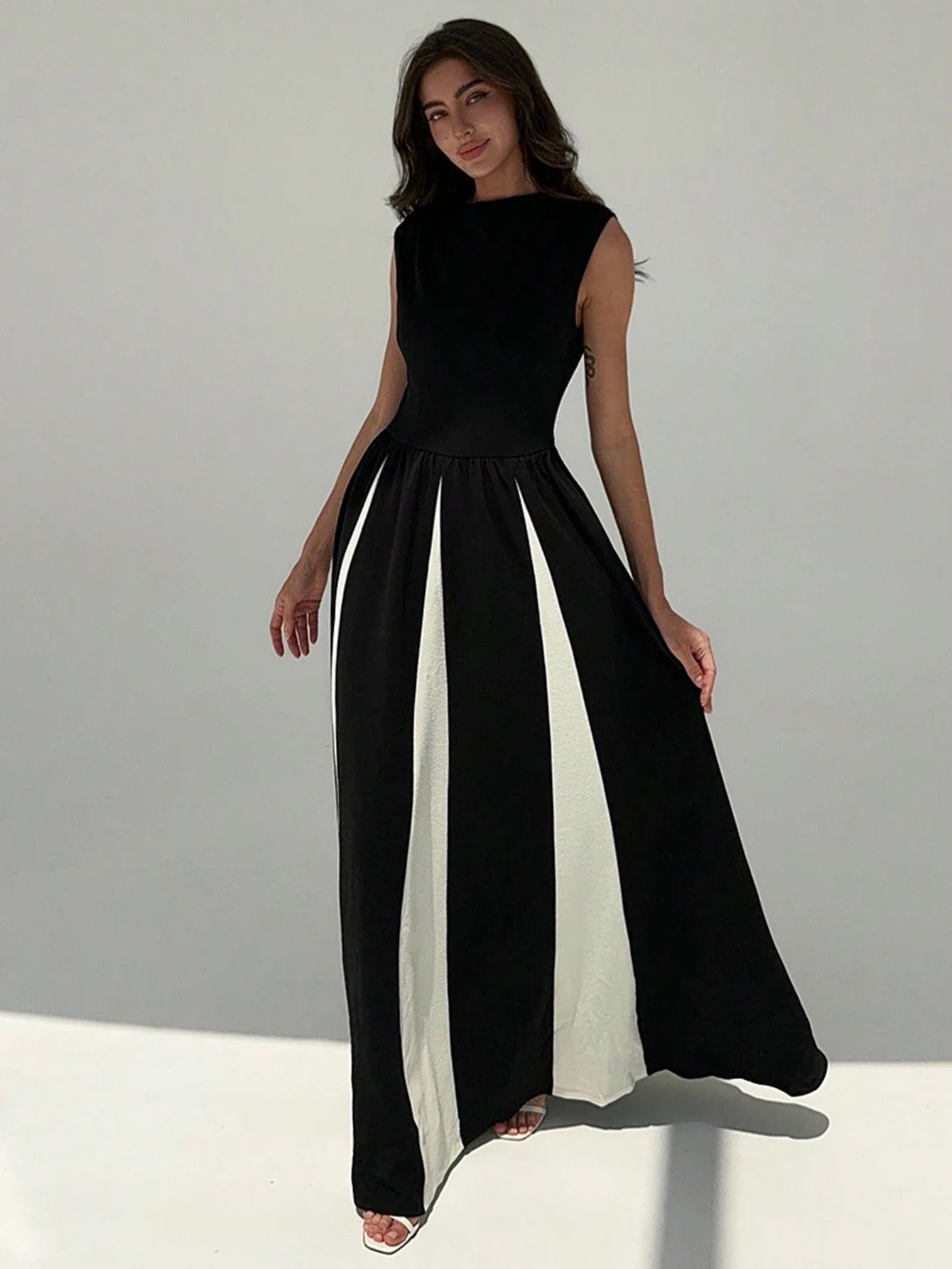 Damen Maxikleid mit hohen Seitenschlitzen Sovae