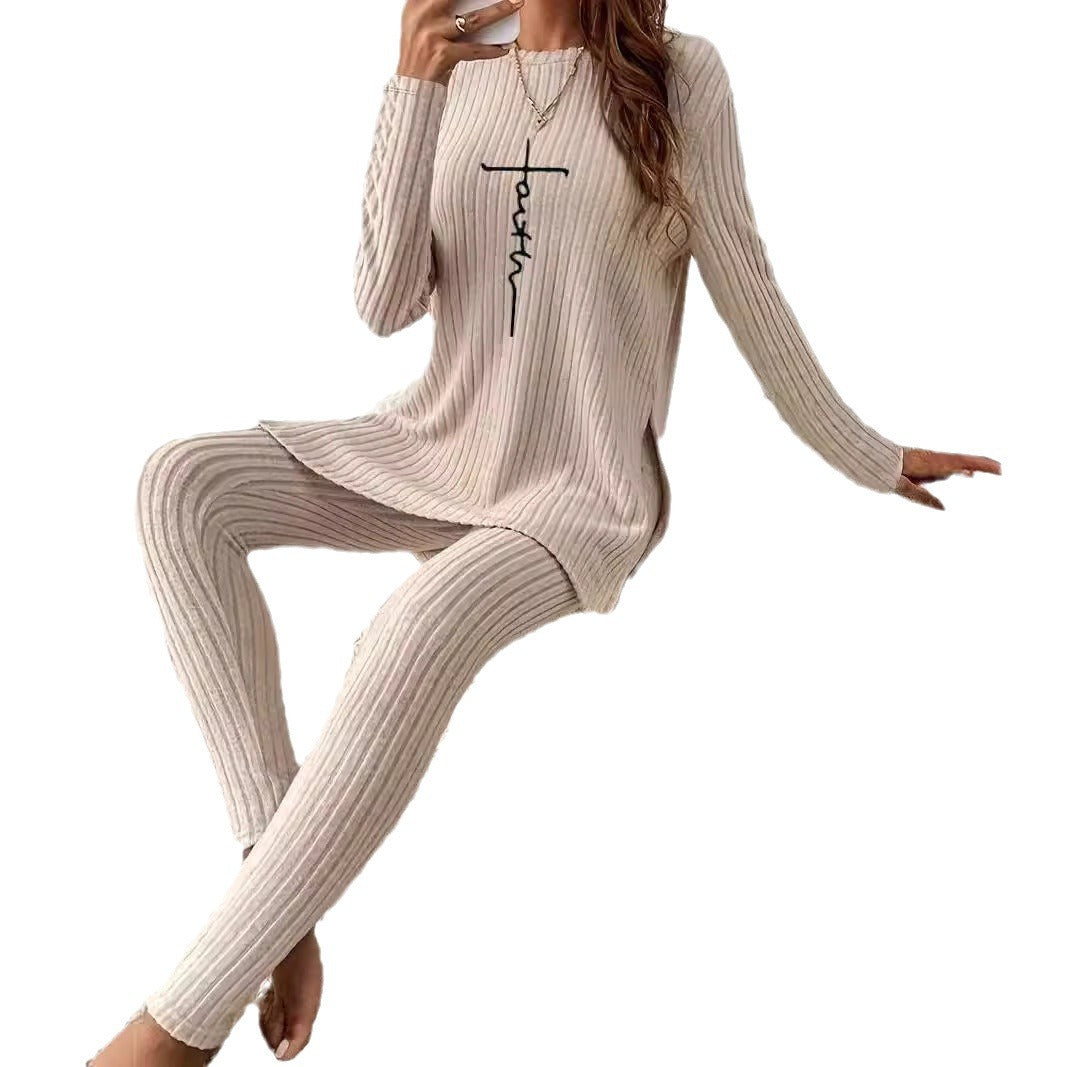 Damen Wohlfühl-Outfit mit hochgeschlossenem Design Sovae