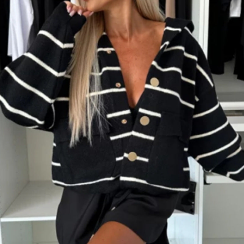 Damen lässige Kapuzenjacke mit gestreiftem Design und praktischen Knopfdetails Sovae